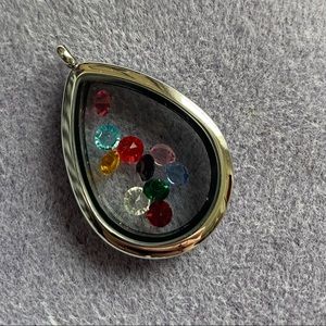 Teardrop shape floating memory locket with 10 varicolored crystals